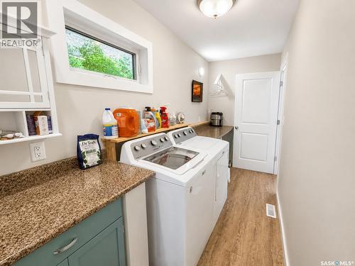 205 3Rd Avenue, Harris, SK - Indoor Photo Showing Laundry Room