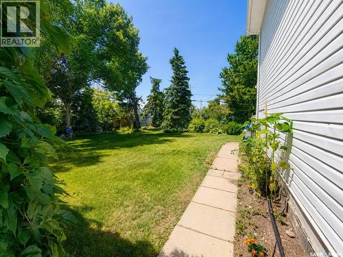 205 3Rd Avenue, Harris, SK - Outdoor