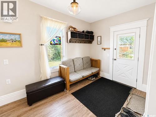 205 3Rd Avenue, Harris, SK - Indoor