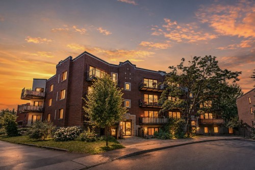 302-3440 Place Joseph-N.-Drapeau  Montréal (Rosemont/La Petite-Patrie), QC H1X 3J1