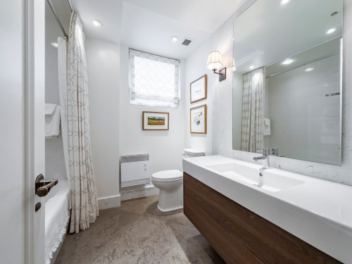 Bathroom - 17E-1650 Rue Sherbrooke O., Montréal (Ville-Marie), QC - Indoor Photo Showing Bathroom