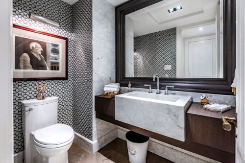 Powder room - 17E-1650 Rue Sherbrooke O., Montréal (Ville-Marie), QC - Indoor Photo Showing Bathroom
