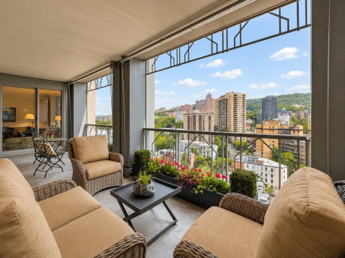 Balcony - 17E-1650 Rue Sherbrooke O., Montréal (Ville-Marie), QC -  With Exterior