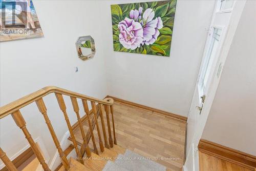 2 Corbett Crescent, Aurora, ON - Indoor Photo Showing Other Room