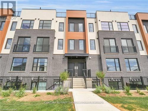 51 - 3900 SAVOY STREET , London South (South V), Ontario N6P 0H9 2