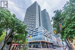 616 - 85 WOOD STREET Toronto, ON M4Y 0E8