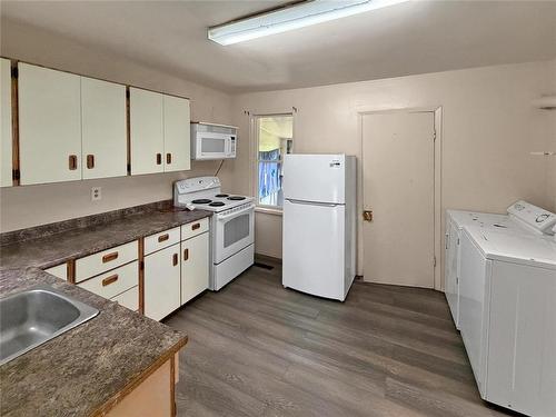 428 11Th Street, Brandon, MB - Indoor