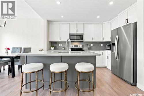 850 Brighton Gate, Saskatoon, SK - Indoor Photo Showing Kitchen With Stainless Steel Kitchen With Upgraded Kitchen