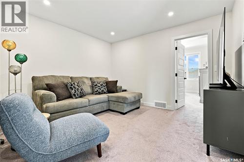 850 Brighton Gate, Saskatoon, SK - Indoor Photo Showing Living Room