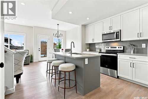 850 Brighton Gate, Saskatoon, SK - Indoor Photo Showing Kitchen With Upgraded Kitchen