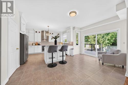 2203 Turnberry Road, Burlington, ON - Indoor