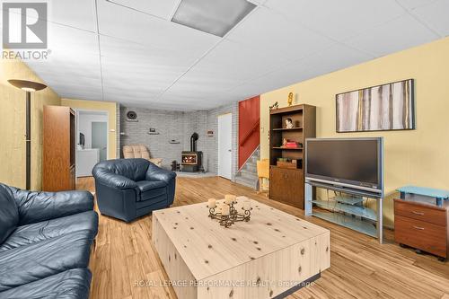 828 Principale Street, Casselman, ON - Indoor Photo Showing Living Room