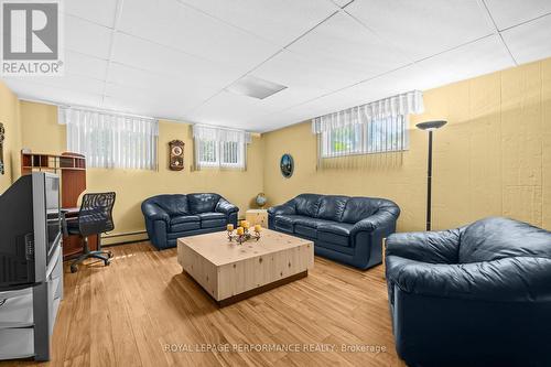 828 Principale Street, Casselman, ON - Indoor