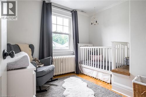 435 Dundurn Street S, Hamilton, ON - Indoor Photo Showing Bedroom