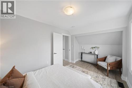 305 Weir Street N, Hamilton, ON - Indoor Photo Showing Bedroom