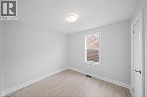 305 Weir Street N, Hamilton, ON - Indoor Photo Showing Other Room