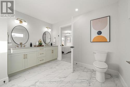 32 Fraser Drive, Quinte West (Sidney Ward), ON - Indoor Photo Showing Bathroom