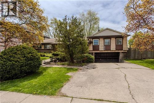 482 SHERIN Drive  Oakville, ON L6L 4J5