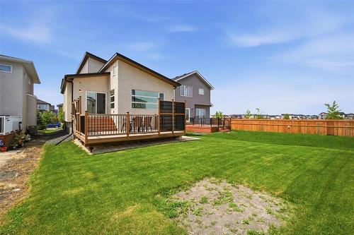 7 George Barone Bay, Winnipeg, MB - Outdoor With Deck Patio Veranda