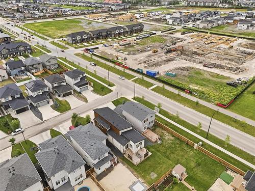 7 George Barone Bay, Winnipeg, MB -  With View