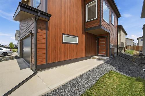 7 George Barone Bay, Winnipeg, MB - Outdoor With Exterior