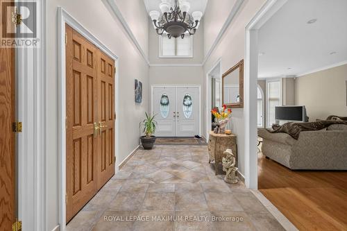 378 Rustic Road, Toronto, ON - Indoor Photo Showing Other Room