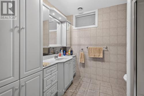 378 Rustic Road, Toronto, ON - Indoor Photo Showing Bathroom