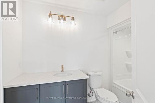 35 Whitcomb Crescent, Smiths Falls, ON - Indoor Photo Showing Bathroom