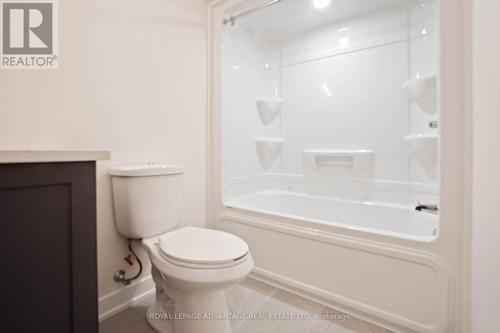 35 Whitcomb Crescent, Smiths Falls, ON - Indoor Photo Showing Bathroom