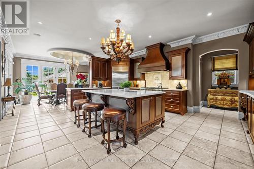 Gourmet Kitchen Equipped w/Premium Appls & Servery - 10090 Pineview Trail, Milton, ON - Indoor
