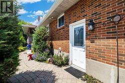 924 REX AVENUE Ottawa, ON K2A 2P7