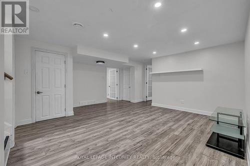 924 Rex Avenue, Ottawa, ON 