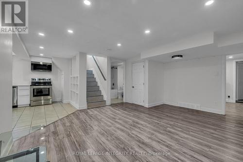 924 Rex Avenue, Ottawa, ON 