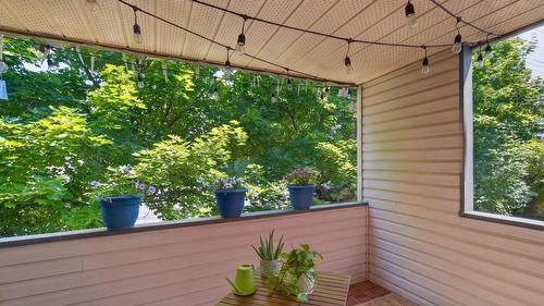 9-3000 Richter Street, Kelowna, BC - Outdoor With Exterior