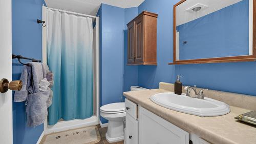 9-3000 Richter Street, Kelowna, BC - Indoor Photo Showing Bathroom