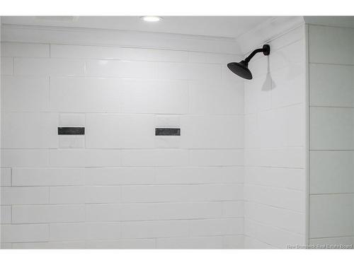25 Clarendon St, Saint John, NB - Indoor Photo Showing Bathroom
