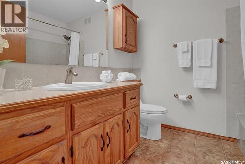 3474 Olive Grove, Regina, SK - Indoor Photo Showing Bathroom