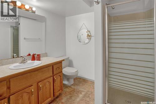 3474 Olive Grove, Regina, SK - Indoor Photo Showing Bathroom