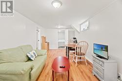 Bedsitting living room - 