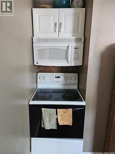 1415 Bond Street, Regina, SK - Indoor