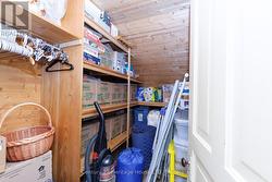 Walk-in closet in bedroom - 