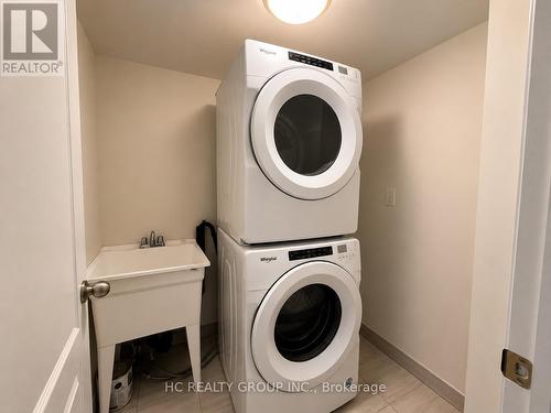 124 - 2645 Eaglesham Path, Oshawa, ON - Indoor Photo Showing Laundry Room
