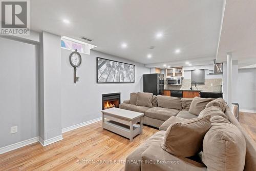 3561 Bertrand Road, Mississauga, ON - Indoor Photo Showing Living Room With Fireplace