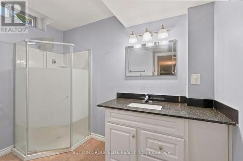 3561 Bertrand Road, Mississauga, ON - Indoor Photo Showing Bathroom