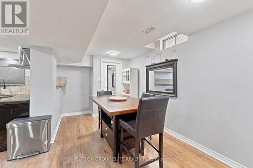 3561 Bertrand Road, Mississauga, ON - Indoor Photo Showing Dining Room