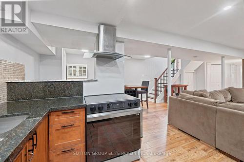 3561 Bertrand Road, Mississauga, ON - Indoor Photo Showing Kitchen