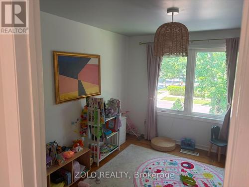 2595 Altadena Court, Mississauga, ON - Indoor