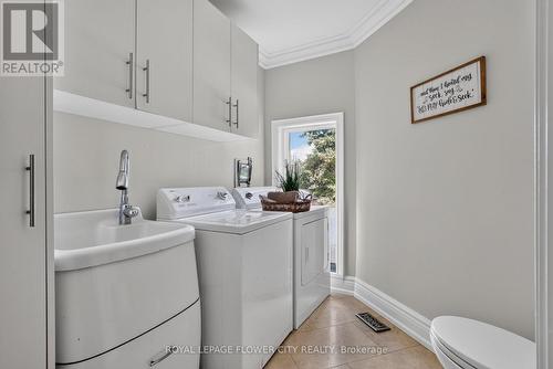 1 Flaherty Lane, Caledon, ON - Indoor Photo Showing Laundry Room