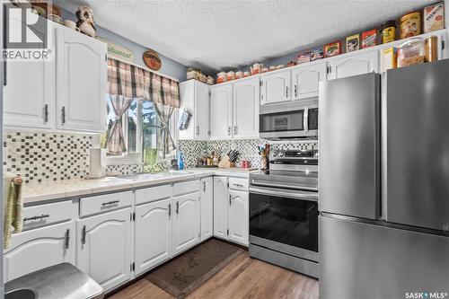 2450 15Th Avenue E, Prince Albert, SK - Indoor Photo Showing Kitchen