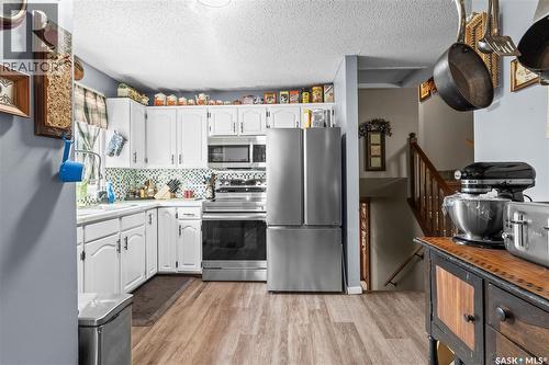 2450 15Th Avenue E, Prince Albert, SK - Indoor Photo Showing Kitchen